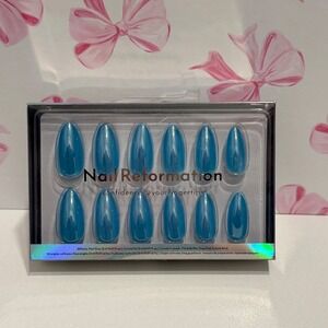 Nail Reformation Press On Nails Blue Almond Shape 30 Piece Full Manicure Kit NEW